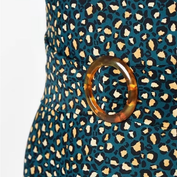 CUPSHE Leopard O-Ring One Piece Swimsuit - Picture 10 of 10